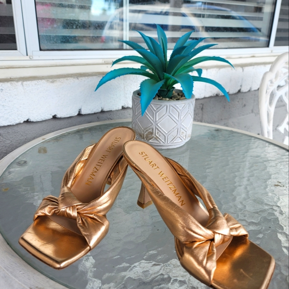 Stuart Weitzman Metallic Bronze Heels - Picture 12 of 12